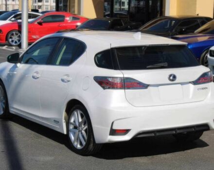 Сірий Лексус СТ, об'ємом двигуна 1.8 л та пробігом 53 тис. км за 8000 $, фото 5 на Automoto.ua