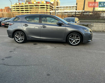 Серый Лексус СТ, объемом двигателя 1.8 л и пробегом 117 тыс. км за 15999 $, фото 9 на Automoto.ua