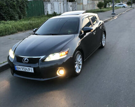 Серый Лексус СТ, объемом двигателя 1.8 л и пробегом 245 тыс. км за 11950 $, фото 1 на Automoto.ua