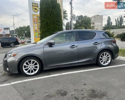 Серый Лексус СТ, объемом двигателя 1.8 л и пробегом 208 тыс. км за 12800 $, фото 1 на Automoto.ua
