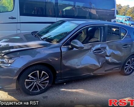 Серый Лексус СТ, объемом двигателя 1.8 л и пробегом 70 тыс. км за 6500 $, фото 1 на Automoto.ua