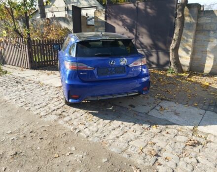 Синий Лексус СТ, объемом двигателя 1.8 л и пробегом 150 тыс. км за 16200 $, фото 3 на Automoto.ua