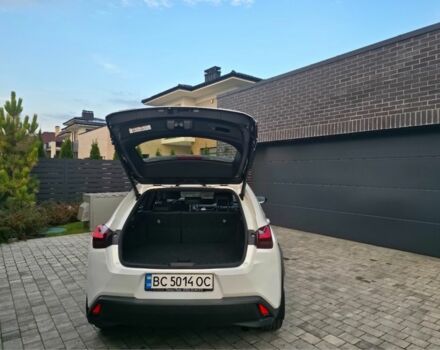 Белый Лексус Другая, объемом двигателя 2 л и пробегом 68 тыс. км за 34800 $, фото 7 на Automoto.ua