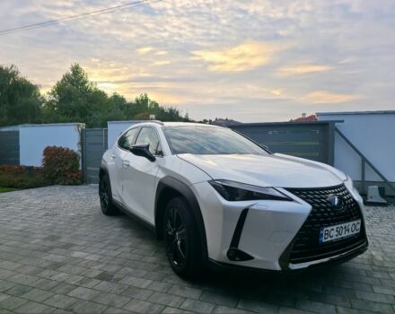 Белый Лексус Другая, объемом двигателя 2 л и пробегом 68 тыс. км за 34800 $, фото 2 на Automoto.ua