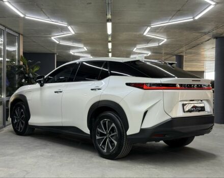 Белый Лексус Другая, объемом двигателя 0 л и пробегом 9 тыс. км за 41900 $, фото 14 на Automoto.ua