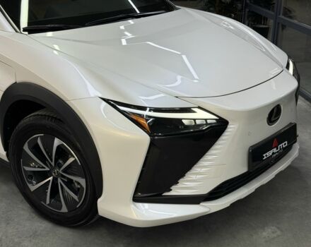 Белый Лексус Другая, объемом двигателя 0 л и пробегом 9 тыс. км за 41900 $, фото 1 на Automoto.ua