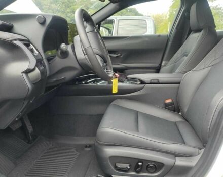 Белый Лексус Другая, объемом двигателя 2 л и пробегом 6 тыс. км за 12000 $, фото 6 на Automoto.ua