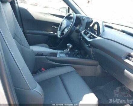 Лексус Інша 2023 у Києві на Automoto.ua Сірий Лексус Інша, об'ємом двигуна 2 л та пробігом 8 тис. км за 19680 $, фото 4 на Automoto.ua