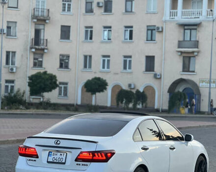 Белый Лексус ЕС, объемом двигателя 3.46 л и пробегом 238 тыс. км за 12500 $, фото 1 на Automoto.ua