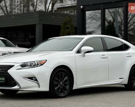 Белый Лексус ЕС, объемом двигателя 2.5 л и пробегом 178 тыс. км за 16500 $, фото 2 на Automoto.ua