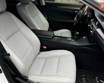 Белый Лексус ЕС, объемом двигателя 2.5 л и пробегом 178 тыс. км за 16500 $, фото 21 на Automoto.ua