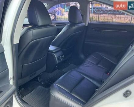 Белый Лексус ЕС, объемом двигателя 3.46 л и пробегом 149 тыс. км за 16700 $, фото 14 на Automoto.ua