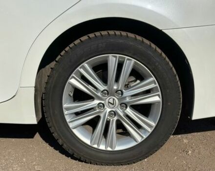 Белый Лексус ЕС, объемом двигателя 3.46 л и пробегом 162 тыс. км за 16600 $, фото 5 на Automoto.ua