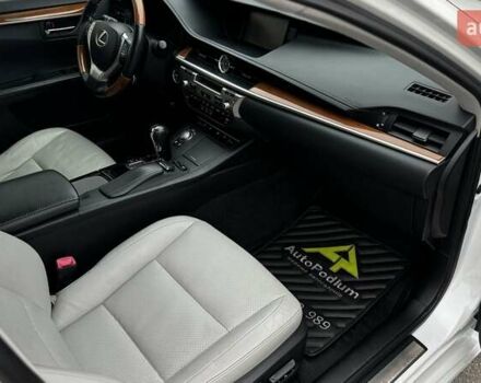 Белый Лексус ЕС, объемом двигателя 2.5 л и пробегом 178 тыс. км за 16500 $, фото 20 на Automoto.ua