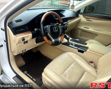 Білий Лексус ЕС, об'ємом двигуна 2.5 л та пробігом 240 тис. км за 16300 $, фото 6 на Automoto.ua