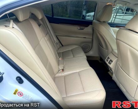 Білий Лексус ЕС, об'ємом двигуна 2.5 л та пробігом 240 тис. км за 16300 $, фото 11 на Automoto.ua