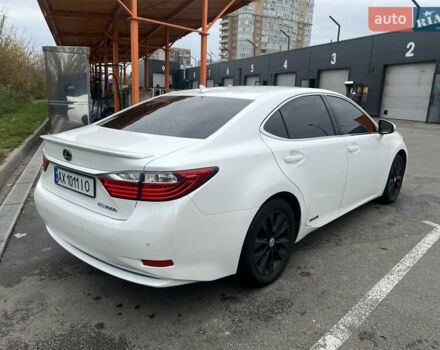 Білий Лексус ЕС, об'ємом двигуна 2.5 л та пробігом 240 тис. км за 16300 $, фото 5 на Automoto.ua