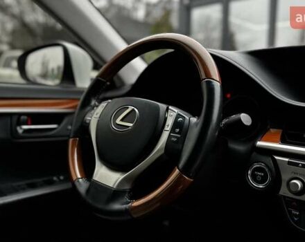 Белый Лексус ЕС, объемом двигателя 2.5 л и пробегом 178 тыс. км за 16500 $, фото 23 на Automoto.ua