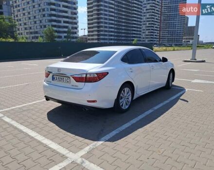 Белый Лексус ЕС, объемом двигателя 2.49 л и пробегом 195 тыс. км за 15500 $, фото 6 на Automoto.ua
