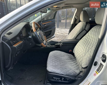Белый Лексус ЕС, объемом двигателя 2.49 л и пробегом 167 тыс. км за 17500 $, фото 16 на Automoto.ua