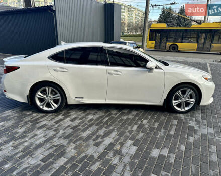Белый Лексус ЕС, объемом двигателя 2.49 л и пробегом 167 тыс. км за 17500 $, фото 10 на Automoto.ua