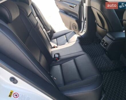 Белый Лексус ЕС, объемом двигателя 2.49 л и пробегом 195 тыс. км за 15500 $, фото 10 на Automoto.ua