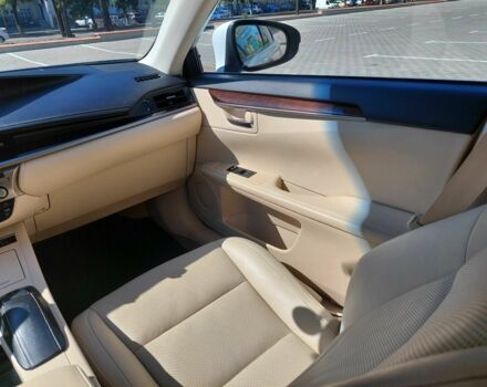 Білий Лексус ЕС, об'ємом двигуна 3.5 л та пробігом 185 тис. км за 23500 $, фото 22 на Automoto.ua