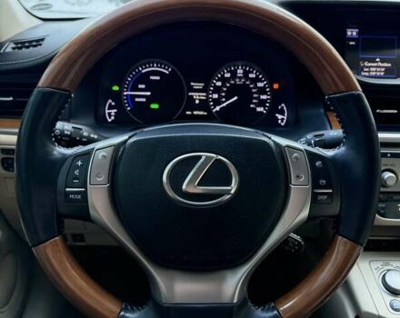 Белый Лексус ЕС, объемом двигателя 2.5 л и пробегом 187 тыс. км за 13900 $, фото 4 на Automoto.ua