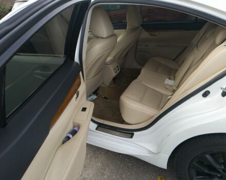 Белый Лексус ЕС, объемом двигателя 2 л и пробегом 160 тыс. км за 14300 $, фото 5 на Automoto.ua