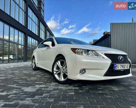 Белый Лексус ЕС, объемом двигателя 2.49 л и пробегом 167 тыс. км за 15500 $, фото 2 на Automoto.ua