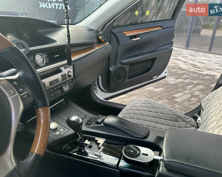 Белый Лексус ЕС, объемом двигателя 2.49 л и пробегом 167 тыс. км за 17500 $, фото 18 на Automoto.ua