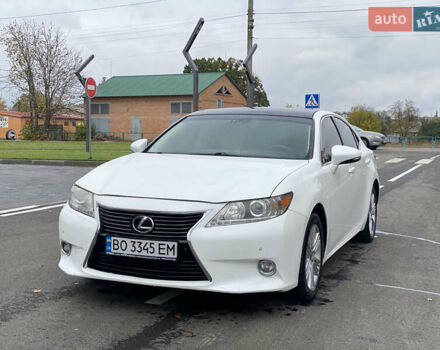 Белый Лексус ЕС, объемом двигателя 3.5 л и пробегом 270 тыс. км за 13200 $, фото 1 на Automoto.ua