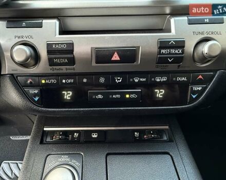 Белый Лексус ЕС, объемом двигателя 2.49 л и пробегом 215 тыс. км за 18750 $, фото 9 на Automoto.ua