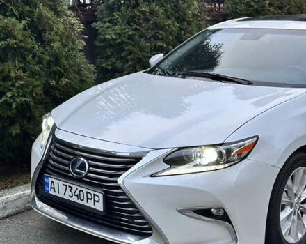 Білий Лексус ЕС, об'ємом двигуна 2.49 л та пробігом 228 тис. км за 17300 $, фото 11 на Automoto.ua