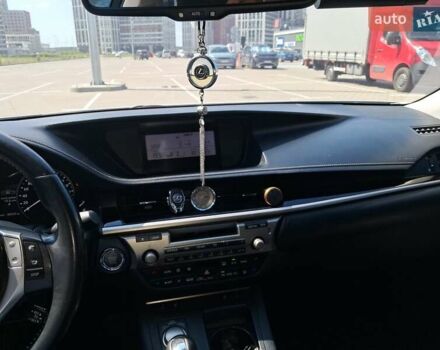 Белый Лексус ЕС, объемом двигателя 2.49 л и пробегом 195 тыс. км за 15500 $, фото 13 на Automoto.ua