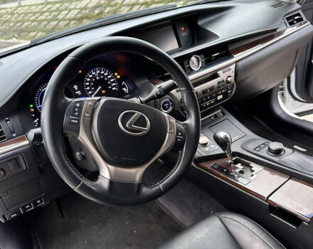 Білий Лексус ЕС, об'ємом двигуна 2.49 л та пробігом 228 тис. км за 17300 $, фото 30 на Automoto.ua