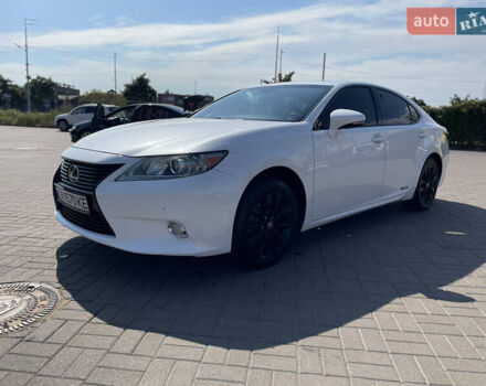 Белый Лексус ЕС, объемом двигателя 2.49 л и пробегом 247 тыс. км за 16700 $, фото 7 на Automoto.ua