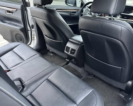 Білий Лексус ЕС, об'ємом двигуна 2.49 л та пробігом 228 тис. км за 17300 $, фото 51 на Automoto.ua