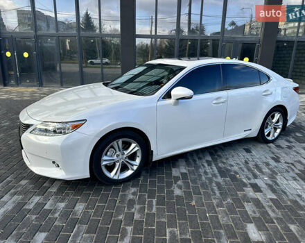 Белый Лексус ЕС, объемом двигателя 2.49 л и пробегом 167 тыс. км за 15500 $, фото 5 на Automoto.ua