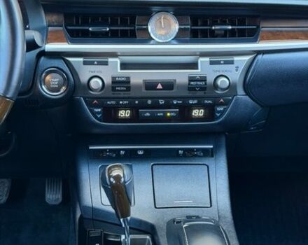 Білий Лексус ЕС, об'ємом двигуна 3.44 л та пробігом 87 тис. км за 22700 $, фото 23 на Automoto.ua