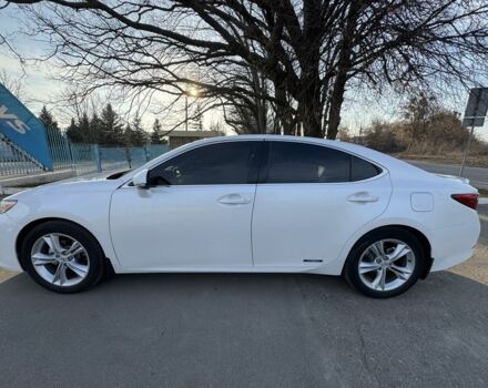 Белый Лексус ЕС, объемом двигателя 2.5 л и пробегом 172 тыс. км за 17800 $, фото 4 на Automoto.ua