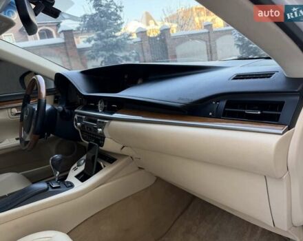 Белый Лексус ЕС, объемом двигателя 2.5 л и пробегом 187 тыс. км за 13900 $, фото 8 на Automoto.ua