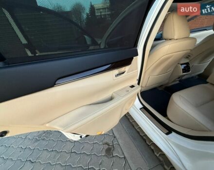 Белый Лексус ЕС, объемом двигателя 3.44 л и пробегом 189 тыс. км за 16800 $, фото 66 на Automoto.ua