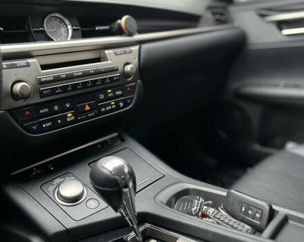 Белый Лексус ЕС, объемом двигателя 2.5 л и пробегом 199 тыс. км за 15199 $, фото 9 на Automoto.ua