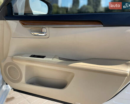 Белый Лексус ЕС, объемом двигателя 2.49 л и пробегом 247 тыс. км за 16700 $, фото 17 на Automoto.ua