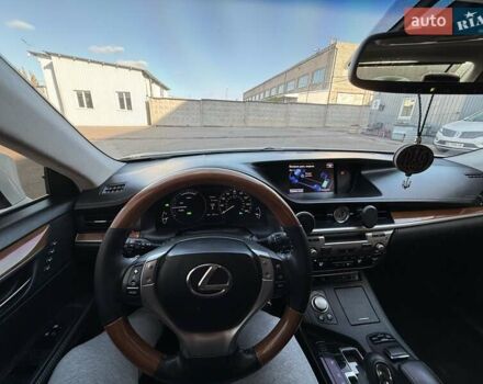 Белый Лексус ЕС, объемом двигателя 2.49 л и пробегом 215 тыс. км за 18750 $, фото 11 на Automoto.ua