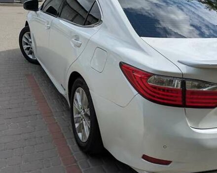 Белый Лексус ЕС, объемом двигателя 2.49 л и пробегом 188 тыс. км за 16500 $, фото 3 на Automoto.ua
