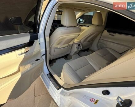 Белый Лексус ЕС, объемом двигателя 2.49 л и пробегом 123 тыс. км за 22300 $, фото 15 на Automoto.ua