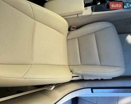 Белый Лексус ЕС, объемом двигателя 2.49 л и пробегом 123 тыс. км за 22300 $, фото 6 на Automoto.ua