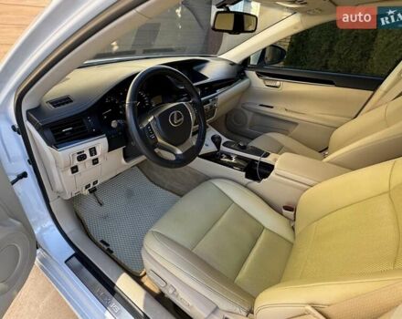 Белый Лексус ЕС, объемом двигателя 2.49 л и пробегом 123 тыс. км за 23700 $, фото 19 на Automoto.ua